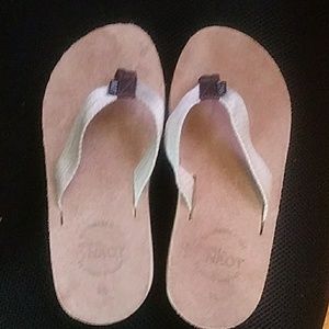 Naot flip flop sandals